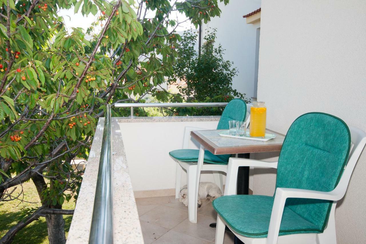 Apartment Zvone Baška Buitenkant foto