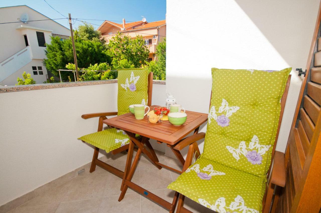 Apartment Zvone Baška Buitenkant foto